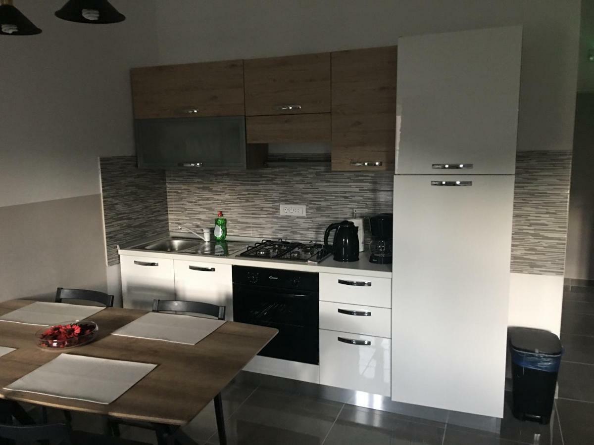 Studio Apartman Dado Apartamento Bale Exterior foto